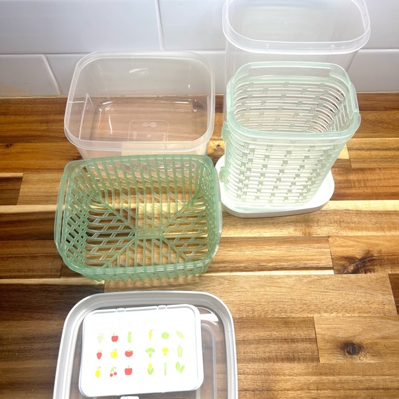 OXO fruit storage containers - Picture 3 of 3